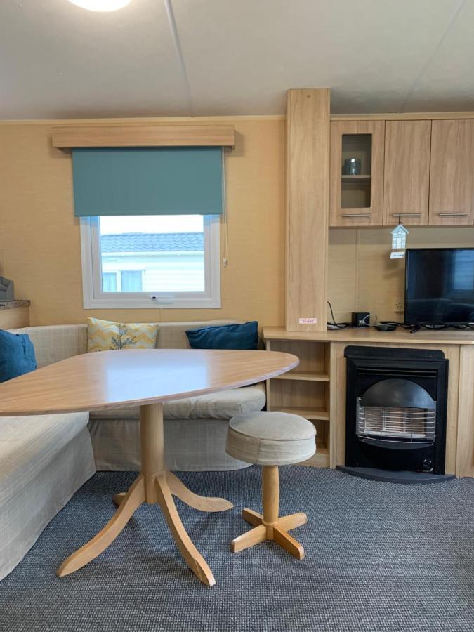 Newquay Bay Porth Caravan Hotel Exterior photo